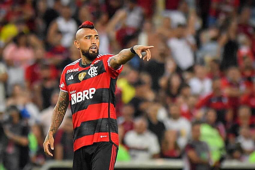 Bastidores da sa&iacute;da de Vidal do Flamengo envolvem sua personalidade e Sampaoli
