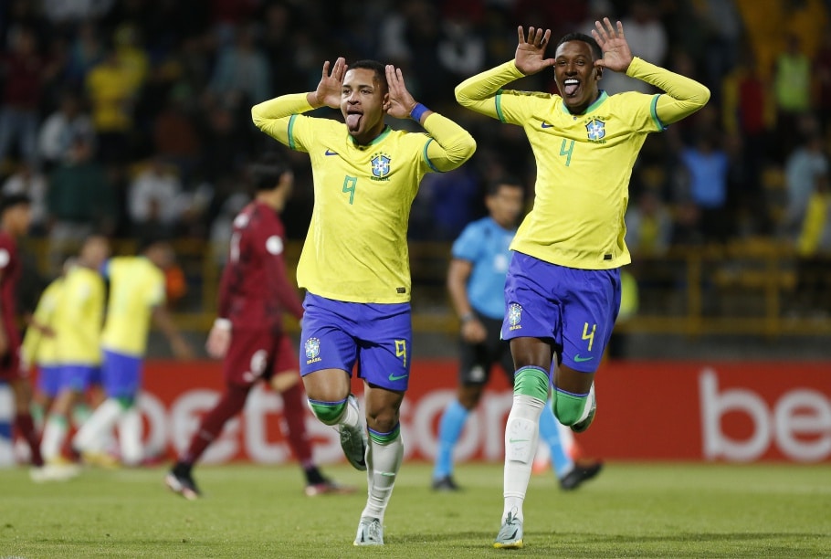 Vitor Roque em a&ccedil;&atilde;o pela Sele&ccedil;&atilde;o Brasileira