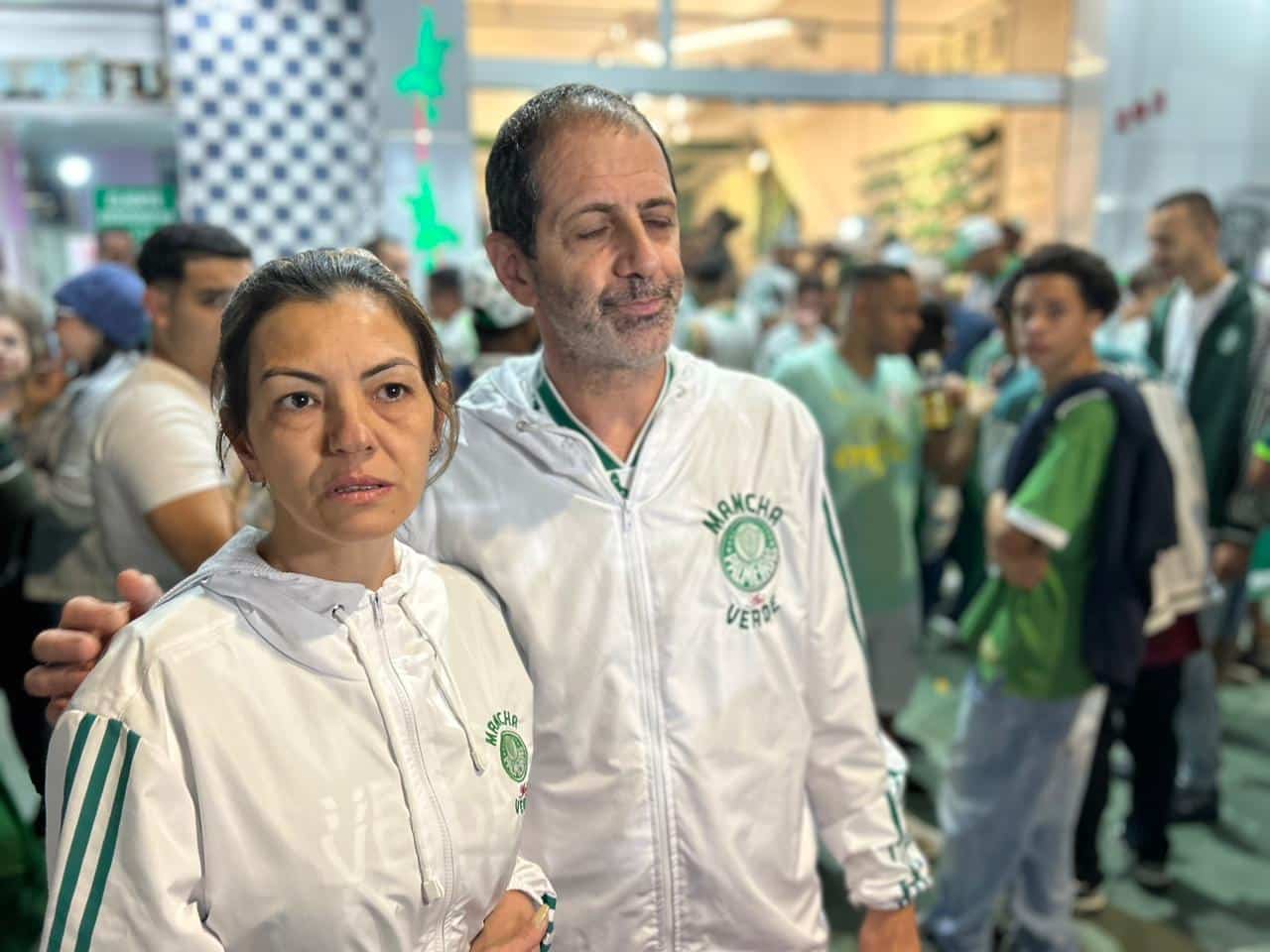 Pais de torcedora do Palmeiras morta seguem legado: &ldquo;Era a vida dela&rdquo;