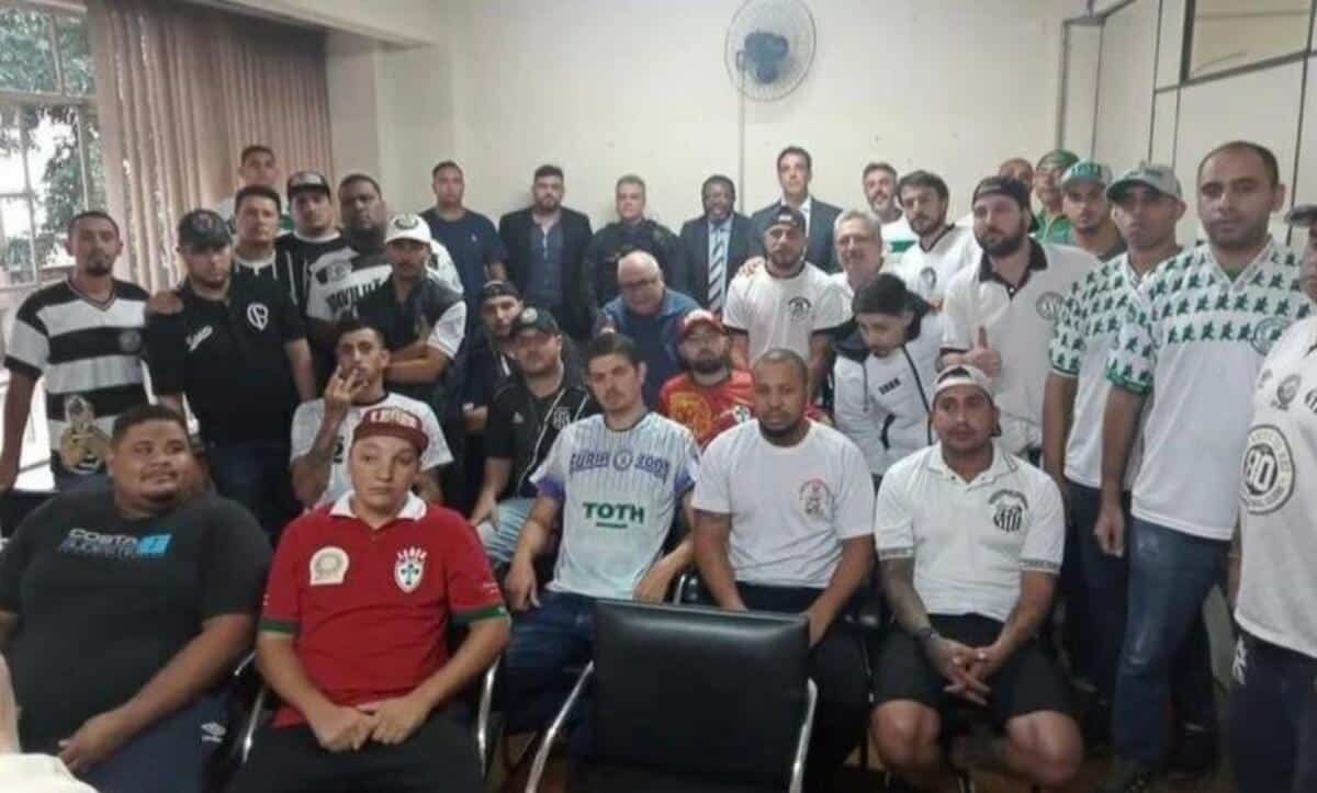 Encontro de torcidas
