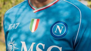 O Napoli celebra o Scudetto com as cores da It&aacute;lia nos detalhes de sua nova camisa