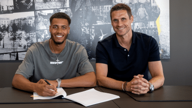 Felix Nmecha surge como substituto de Bellingham no Dortmund, mas sob protesto da torcida por postagens homof&oacute;bicas