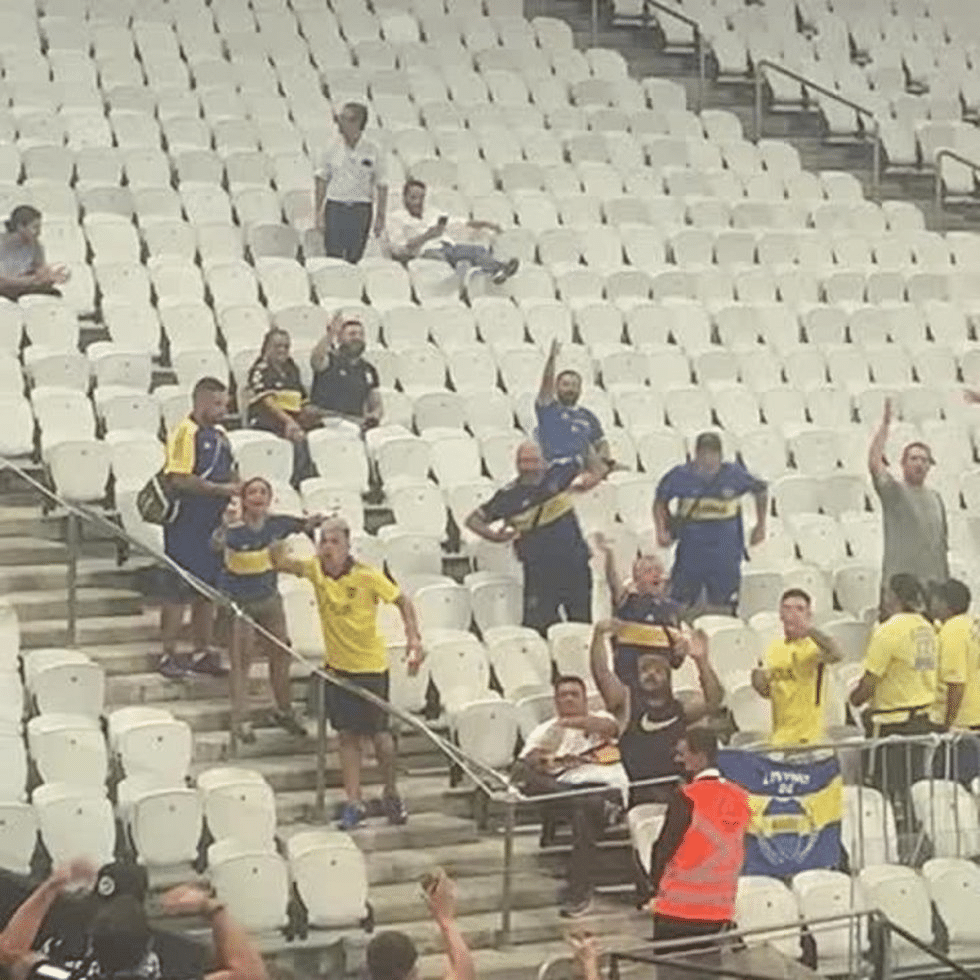 Leonardo Ponzo, torcedor do Boca Juniors que imitou um macaco em jogo contra o Corinthians, na Libertadores de 2022 (Reprodu&ccedil;&atilde;o/Twitter)