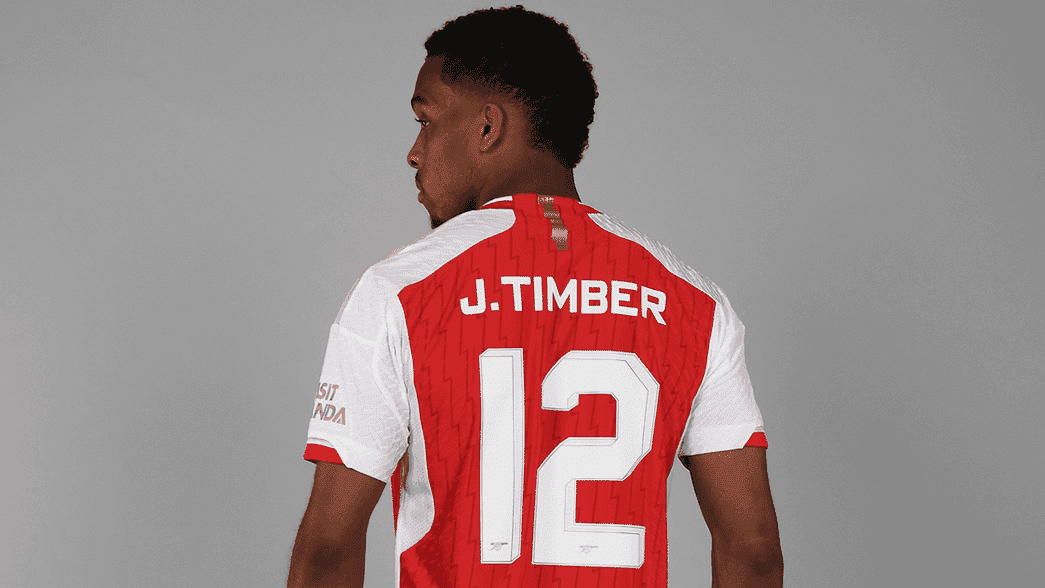 Jurrien Timber &eacute; uma &oacute;tima aposta do Arsenal para uma posi&ccedil;&atilde;o carente