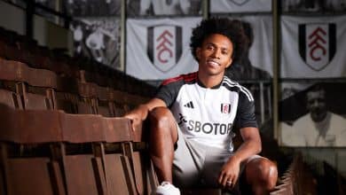 Willian renova compromisso com o Fulham e assina por mais uma temporada
