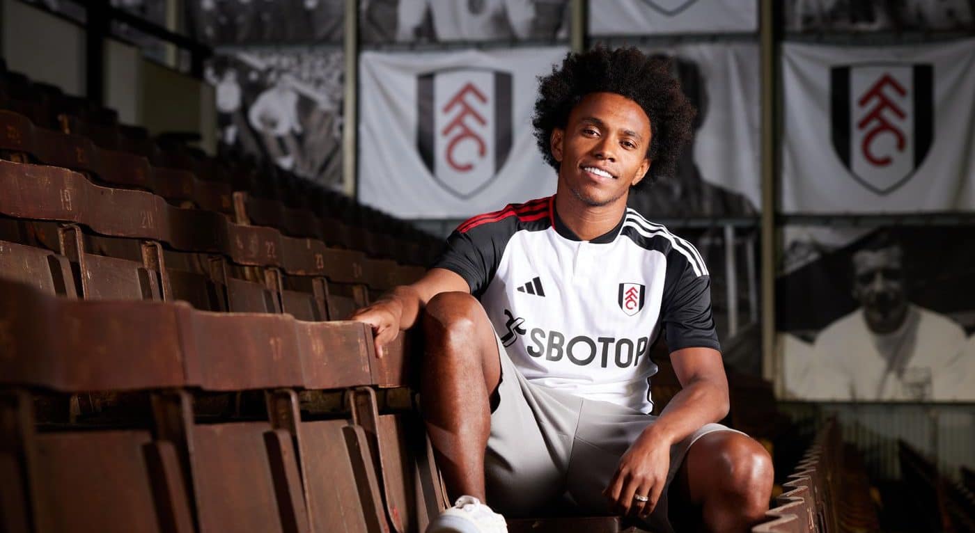 Willian renova compromisso com o Fulham e assina por mais uma temporada
