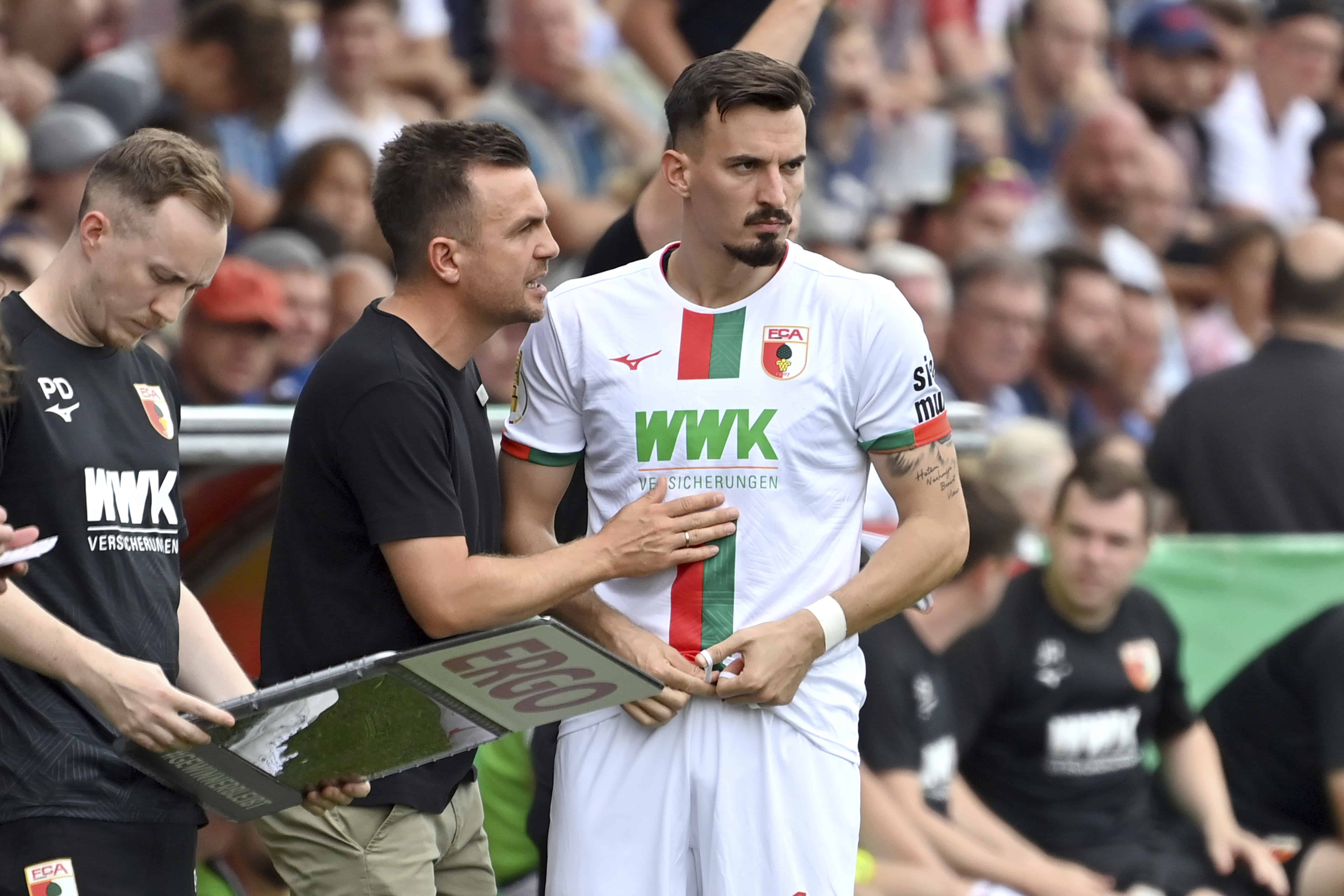 Mergim Berisha, atacante do Augsburg (Icon Sport)