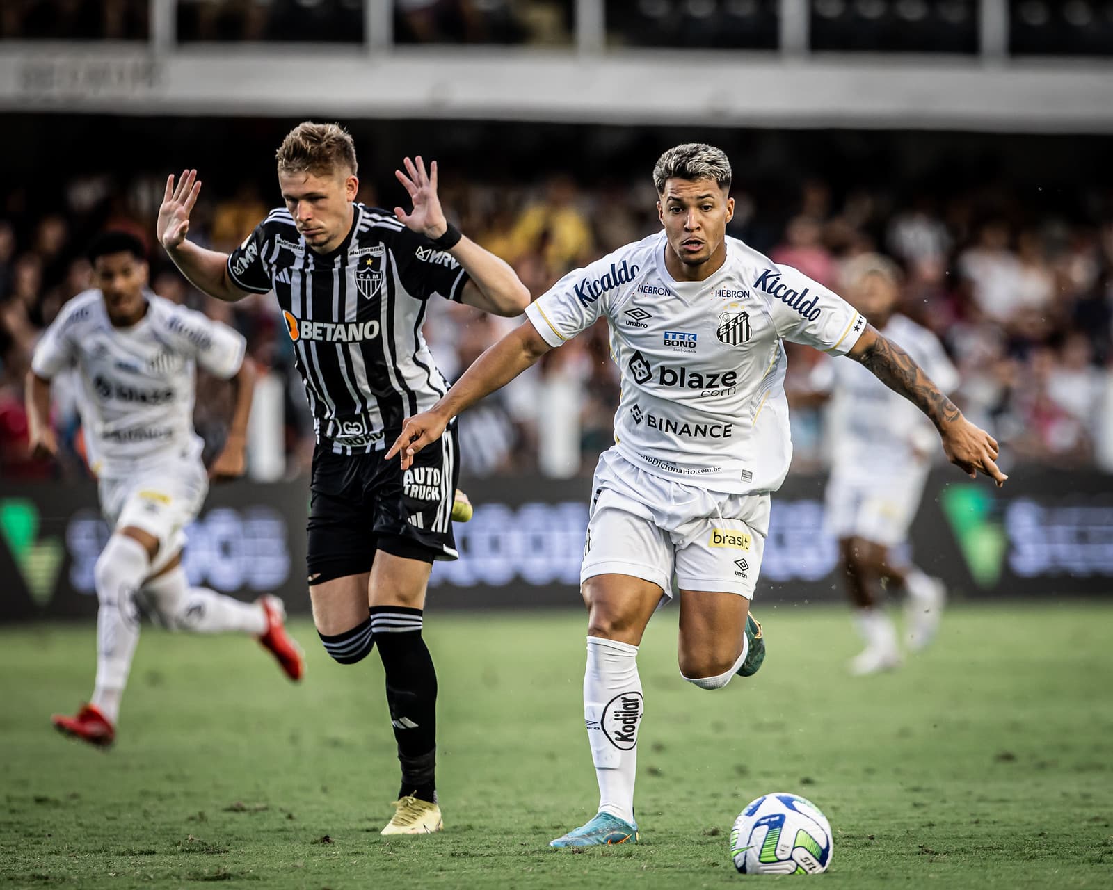 Santos ter&aacute; que quebrar tabu de 6 anos para ser vil&atilde;o na abertura da Arena MRV