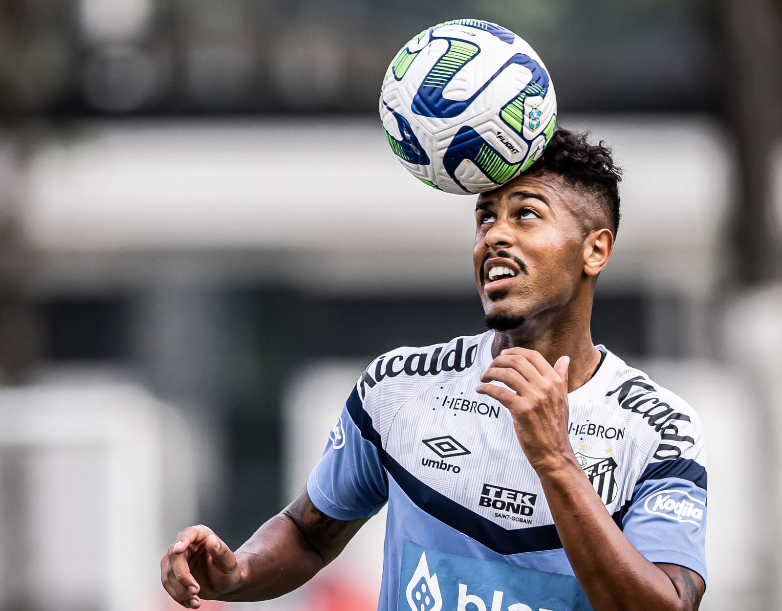 Santos: Diego Aguirre afasta Ed Carlos e outros tr&ecirc;s Meninos da Vila