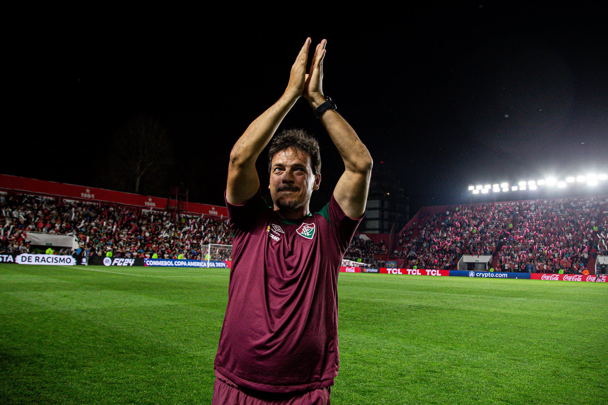 Fernando Diniz se revolta com expuls&atilde;o de Marcelo: &lsquo;Absolutamente absurda&rsquo;