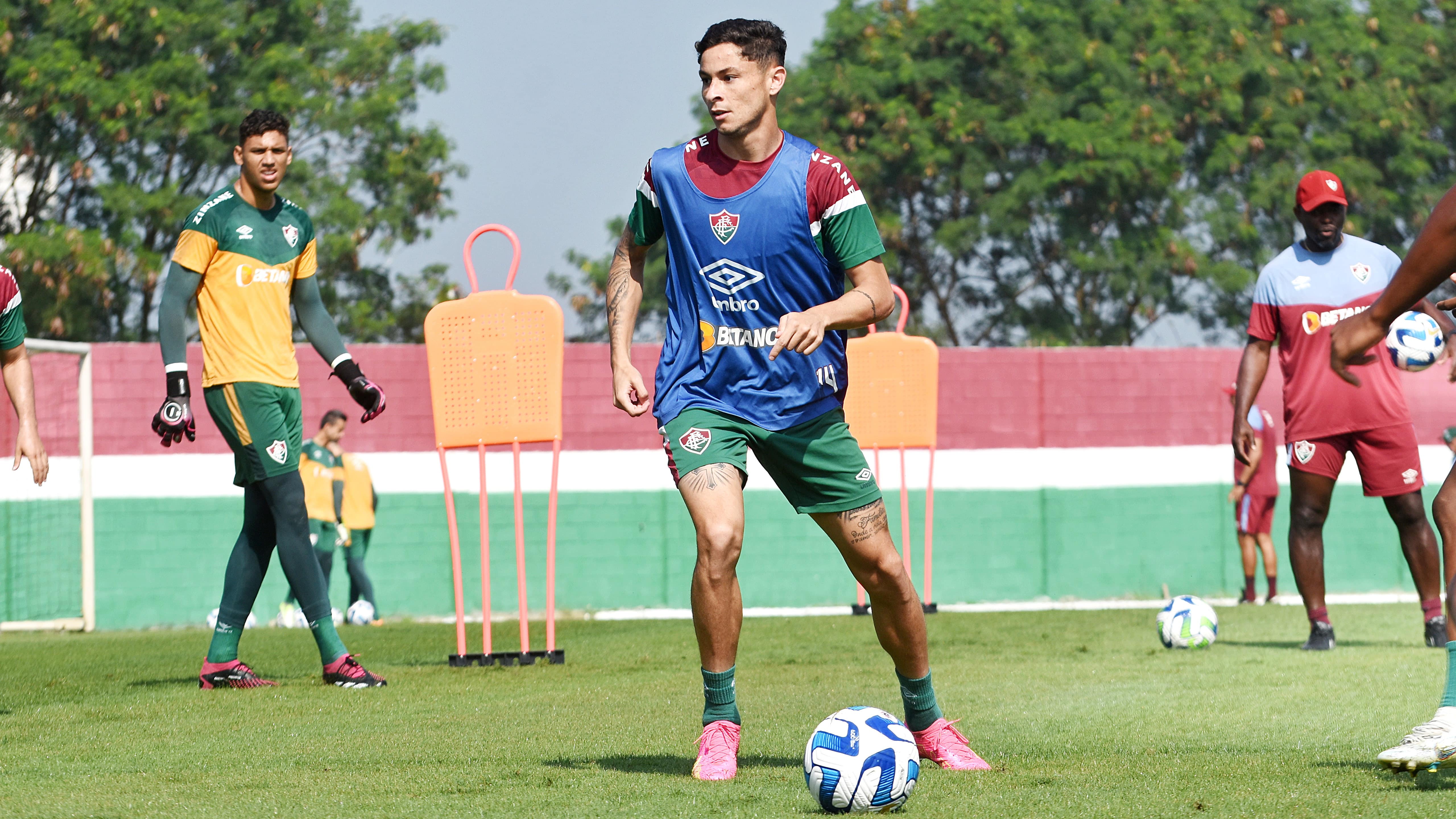 Diogo Barbosa ser&aacute; o substituto de Marcelo no Fluminense - Foto:MAILSON SANTANA/FLUMINENSE FC