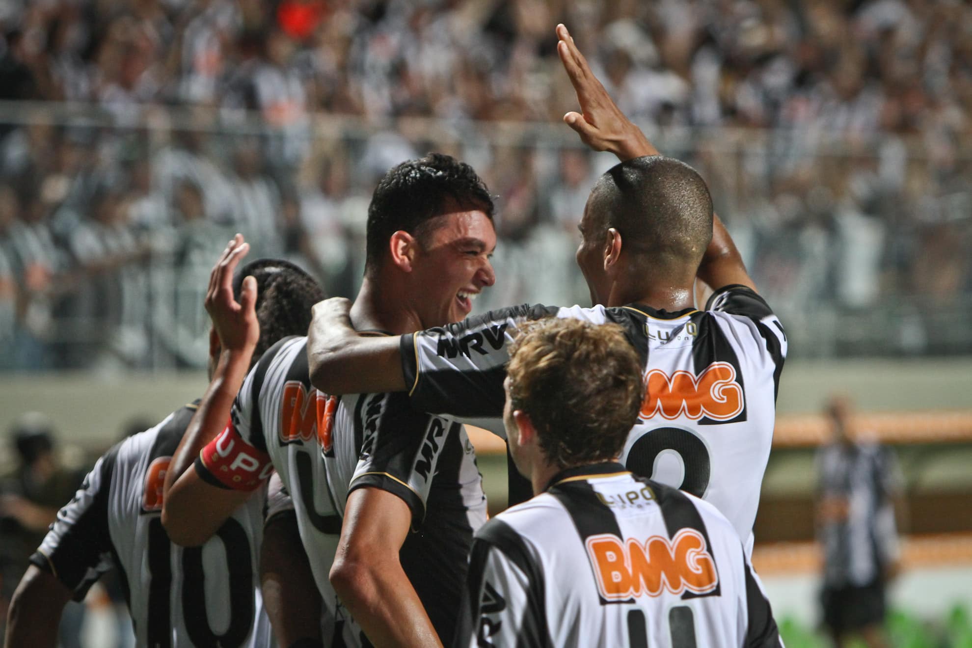 R&eacute;ver e L&eacute;o Silva pelo Atl&eacute;tico-MG em 2013