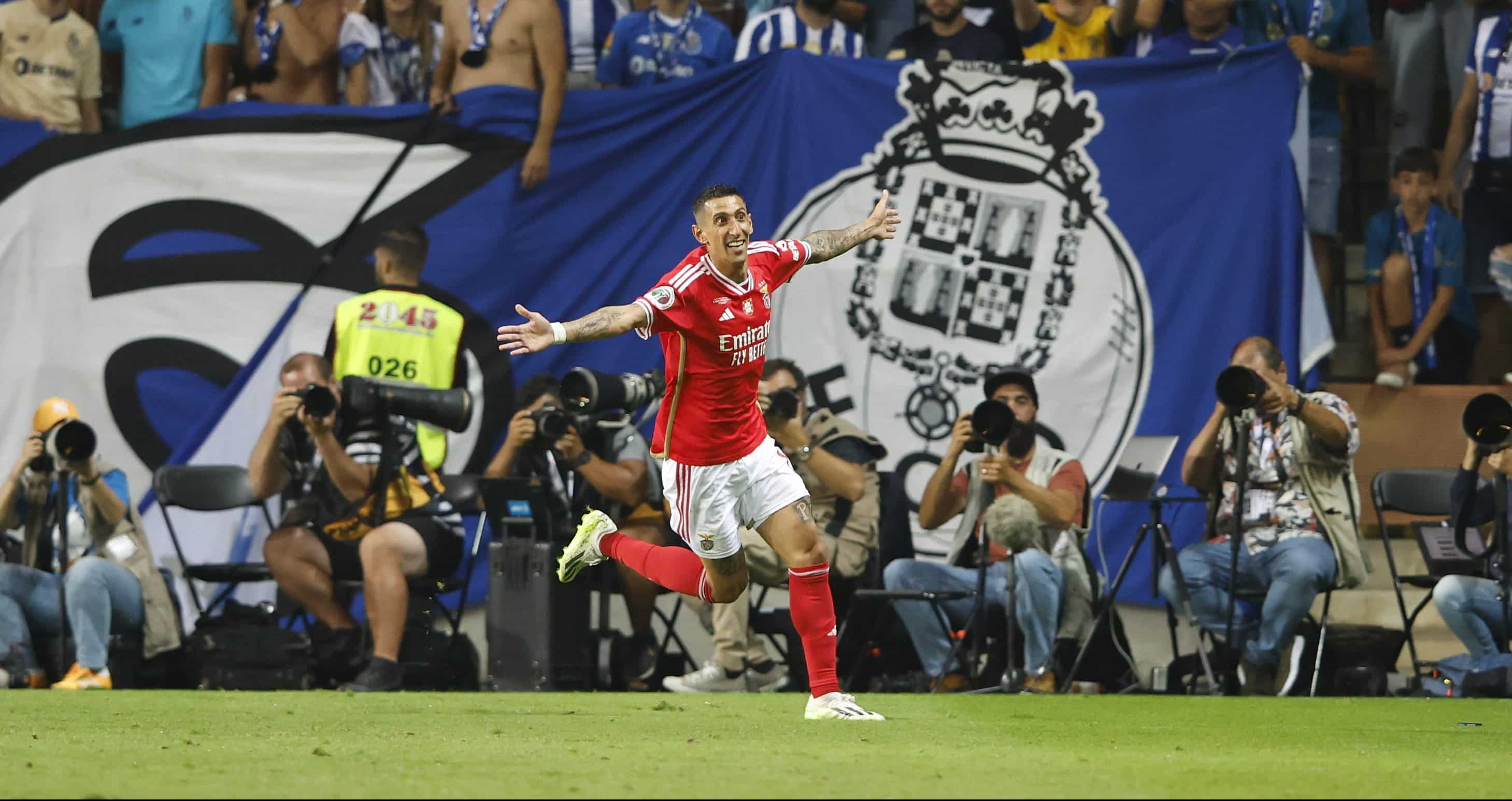 Di Mar&iacute;a j&aacute; decidiu sua primeira final na volta ao Benfica, campe&atilde;o da Superta&ccedil;a