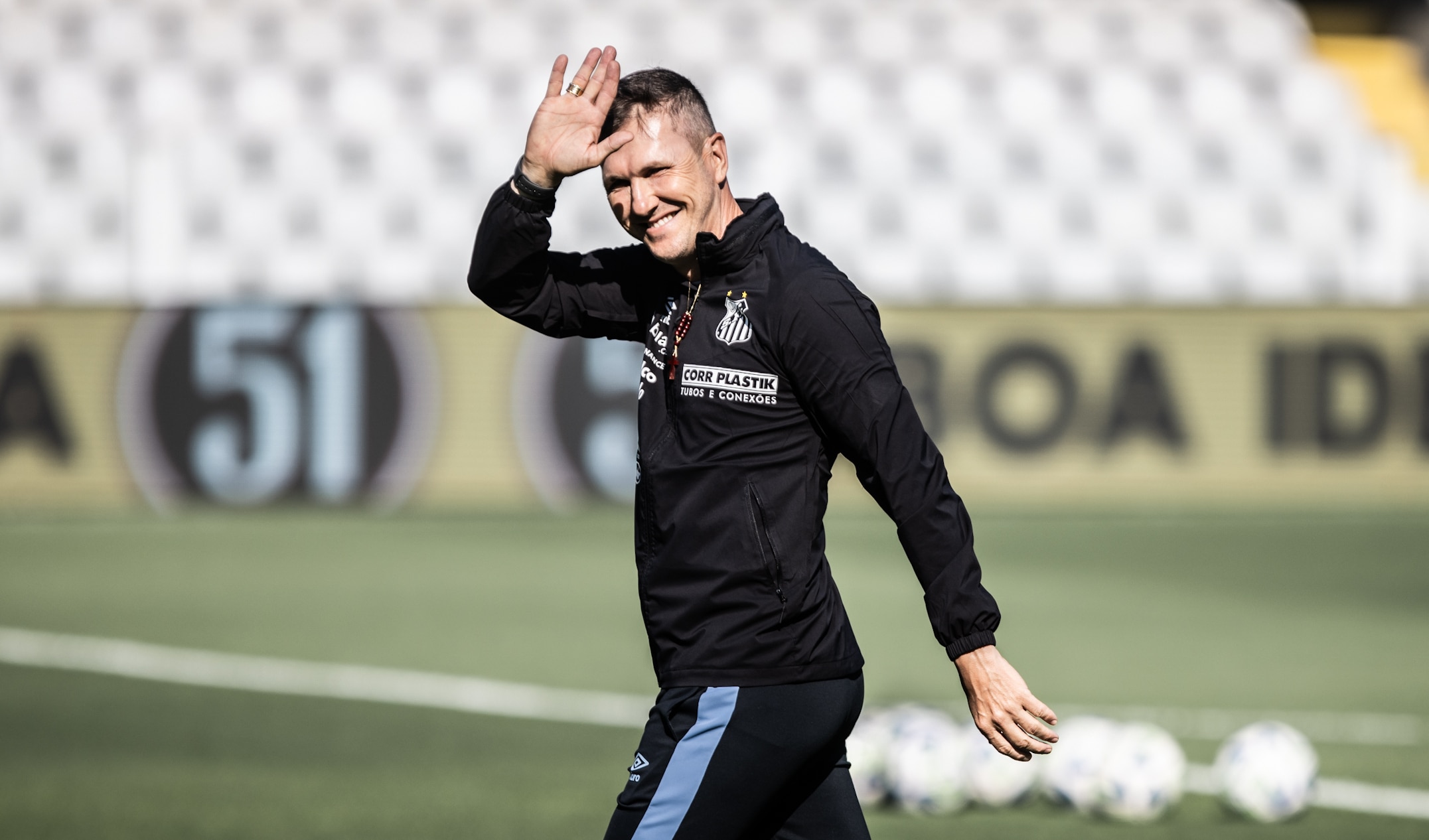 Santos ir&aacute; pagar mais de R$ 1 milh&atilde;o para Paulo Turra por 39 dias de trabalho