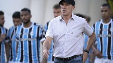 Gr&ecirc;mio faz diagn&oacute;stico de problemas e pode ter mudan&ccedil;as contra o Fluminense
