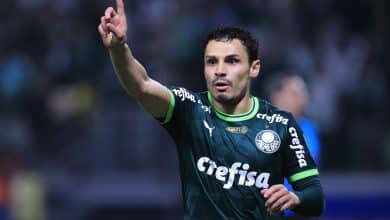 Convocado por Diniz, Veiga tem sua vers&atilde;o mais completa pelo Palmeiras em 2023