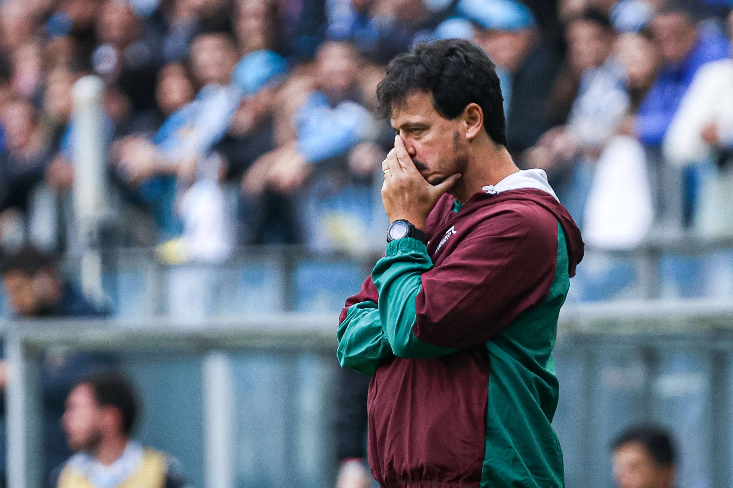 Fernando Diniz lamenta chances perdidas