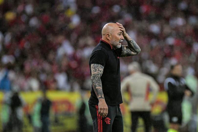 Sampaoli encerra ciclo no Flamengo com sequência sem títulos no Brasil intacta