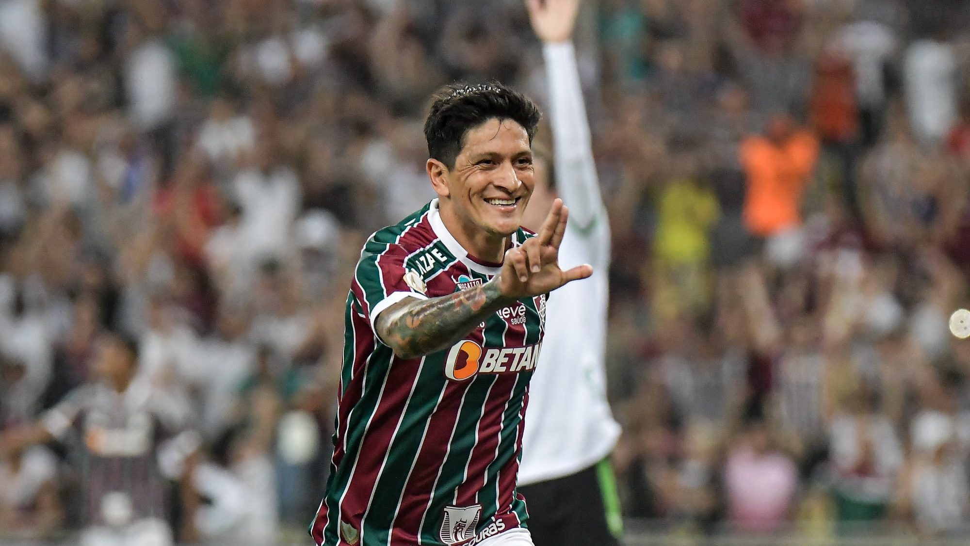 O primeiro novo L de Cano deu a virada ao Fluminense sobre o Am&eacute;rica-MG