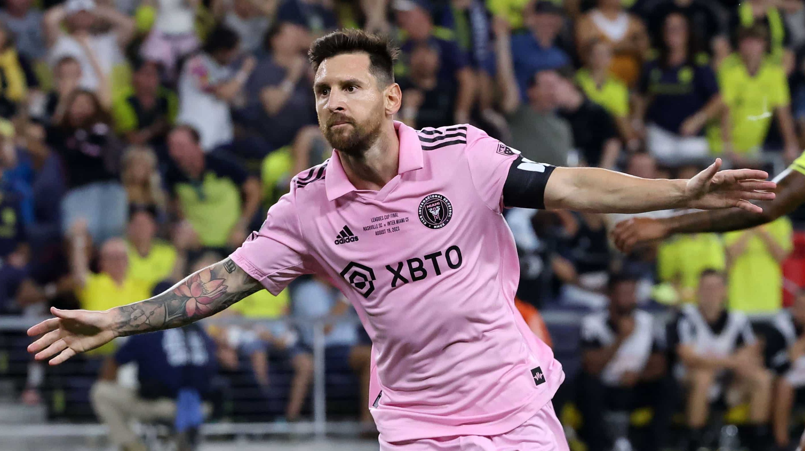 Messi &eacute; decisivo mais uma vez e conquista primeiro t&iacute;tulo com o Inter Miami