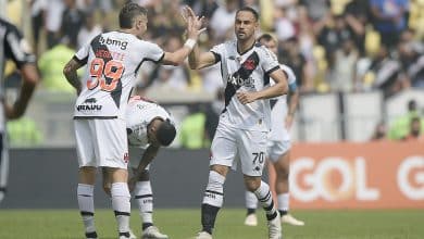 Vasco: Diaz d&aacute; importante recado aos jogadores &ndash; e que vale at&eacute; para Payet