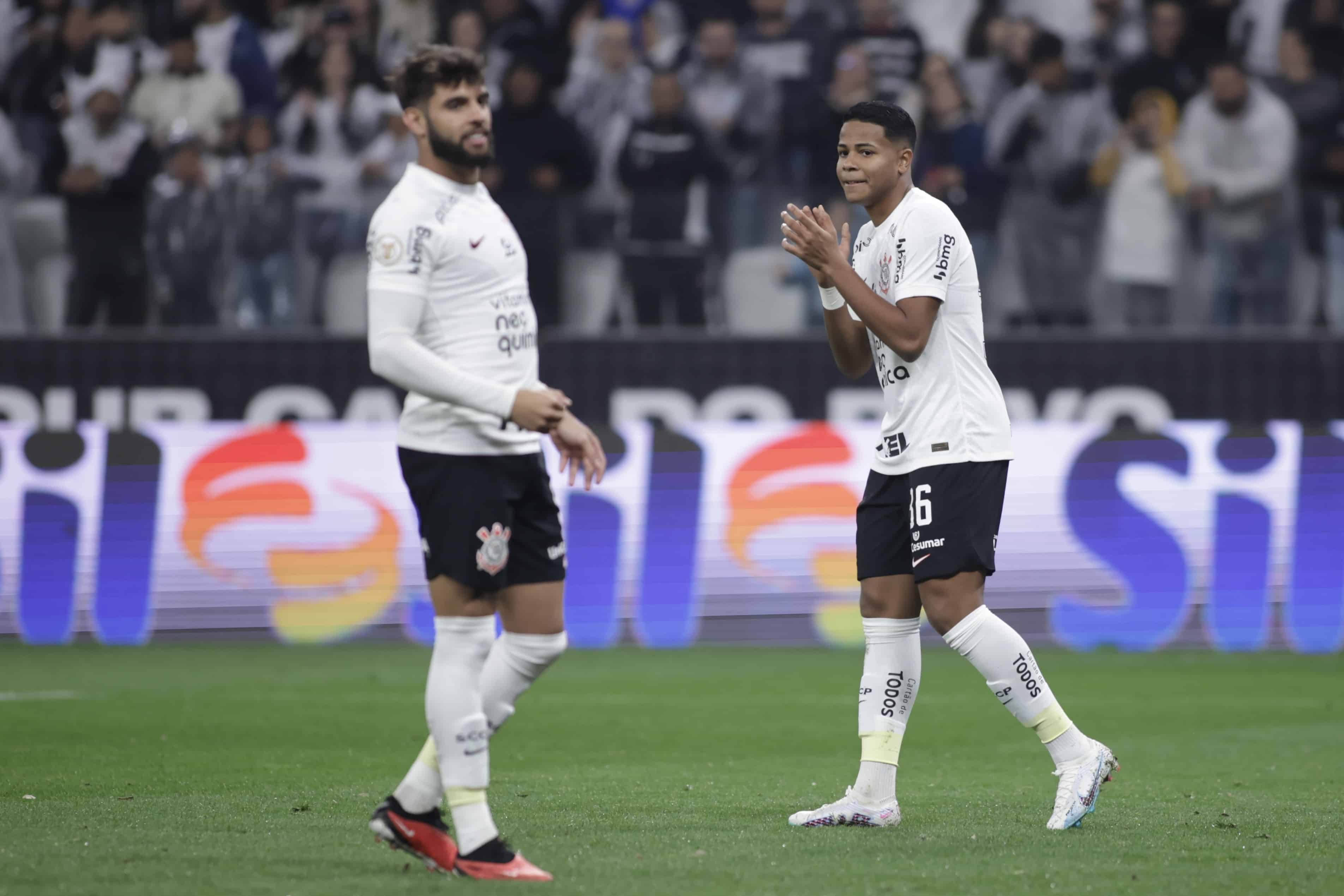 Corinthians abusa dos erros, s&oacute; empata com o Goi&aacute;s e mostra &ndash; de novo &ndash; deserto de ideias