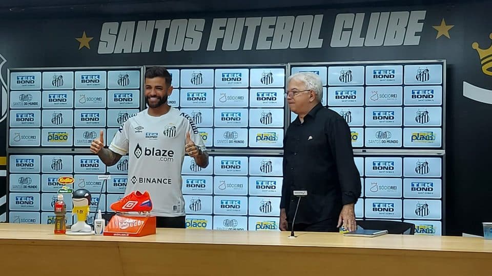 ‘Jogar no Santos é a cereja do bolo na minha carreira’, diz Júnior Caiçara