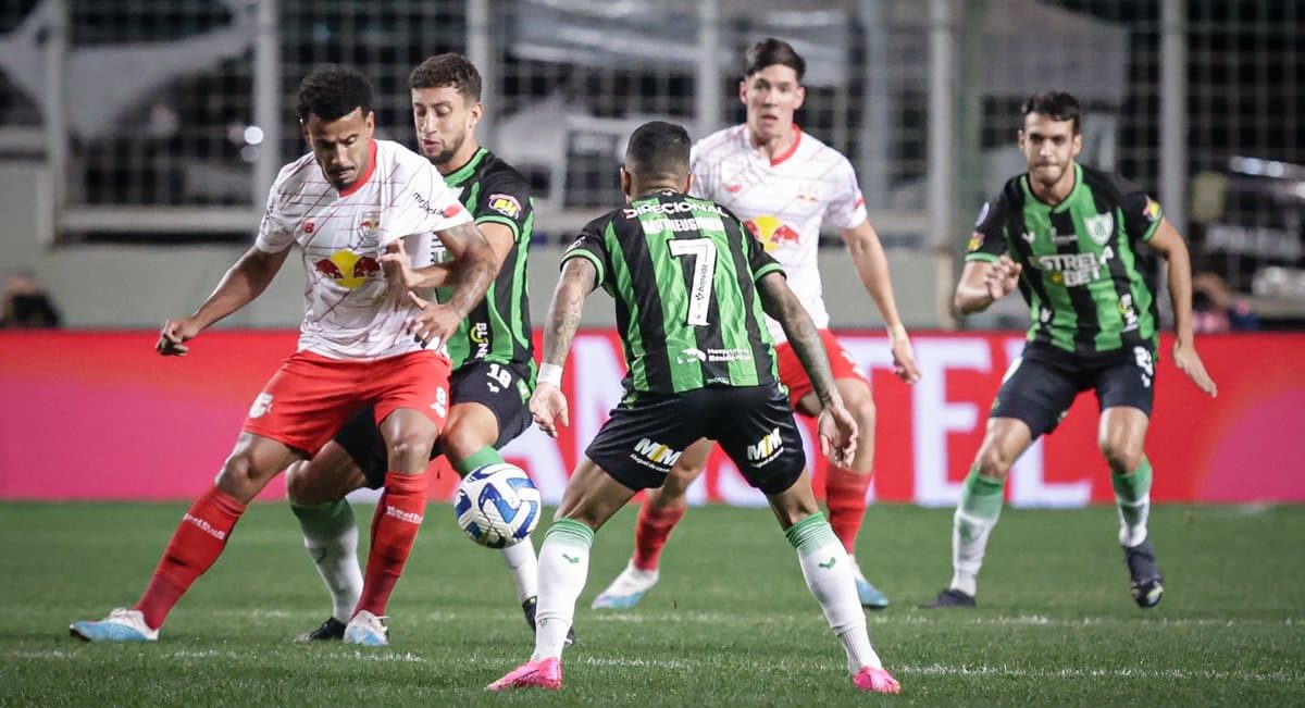 América e Bragantino fizeram um jogo de alternâncias, em que prevaleceu o empate