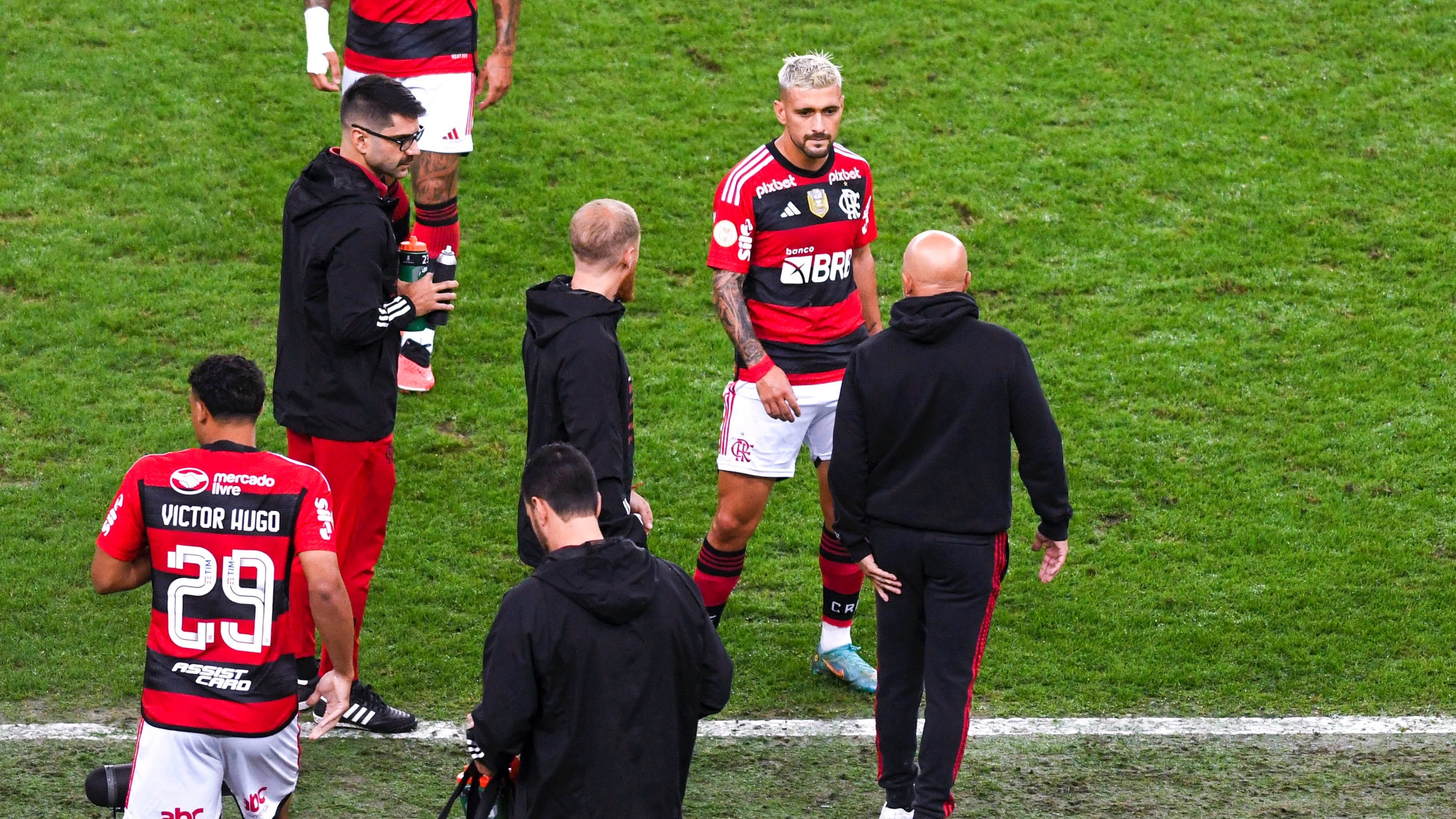 Flamengo: entenda como Sampaoli pode armar o time sem Arrascaeta