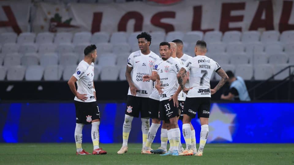 Corinthians defende tabu na Argentina por vaga na semifinal da Sul-Americana