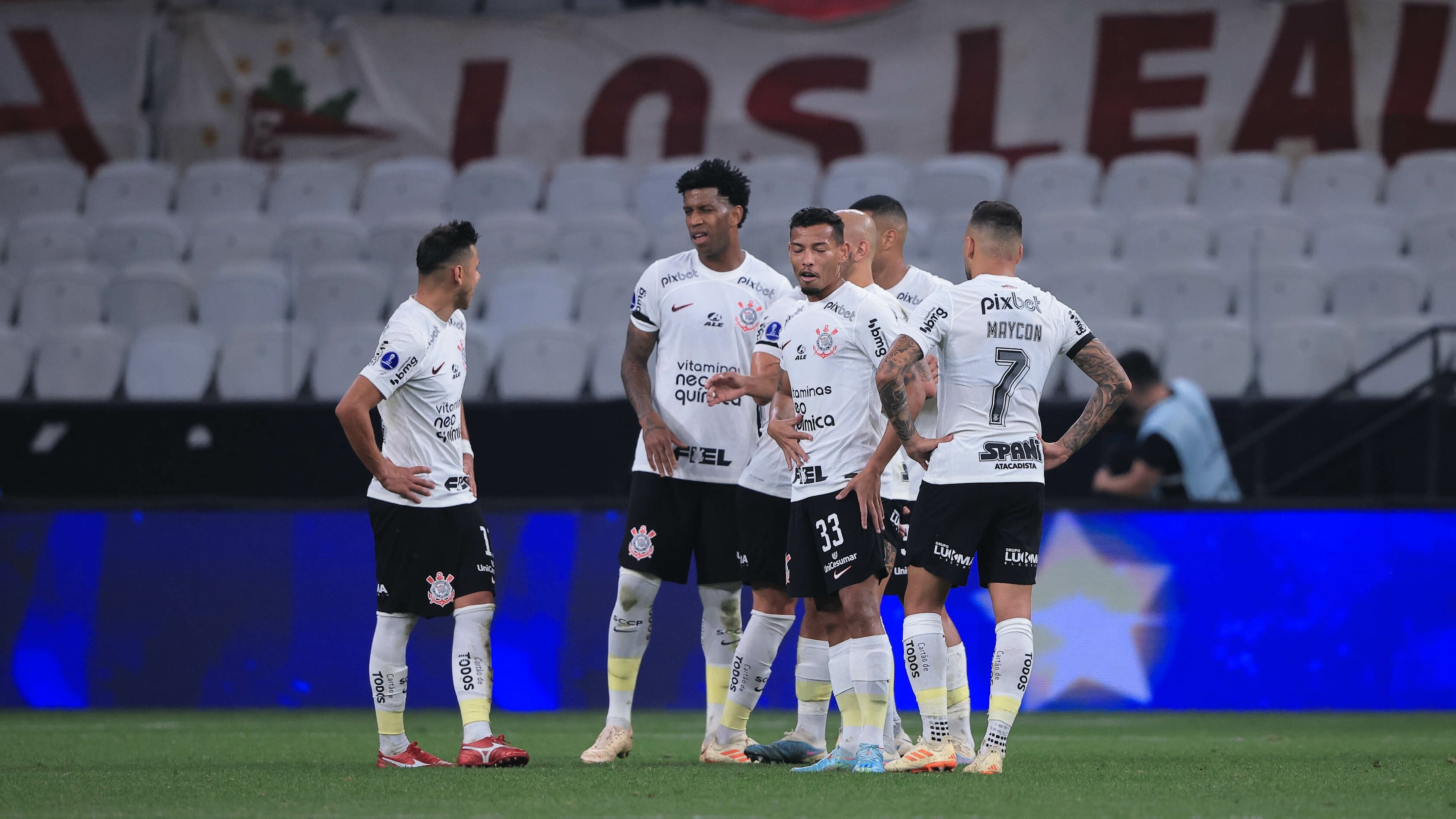 Corinthians defende tabu na Argentina por vaga na semifinal da Sul-Americana