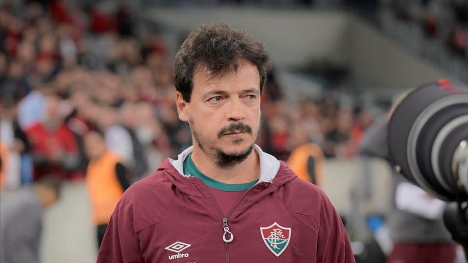 Fluminense chega ao Paraguai com dúvida na escalação para decisão na Libertadores