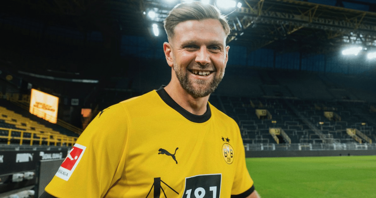 F&uuml;llkrug amplia seu conto de fadas e jogar&aacute; a Champions pelo Dortmund