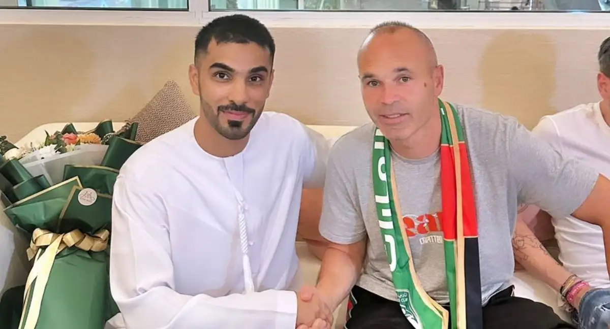 Iniesta prefere seguir em campo mesmo aos 39 anos e a honra de t&ecirc;-lo ser&aacute; do Emirates