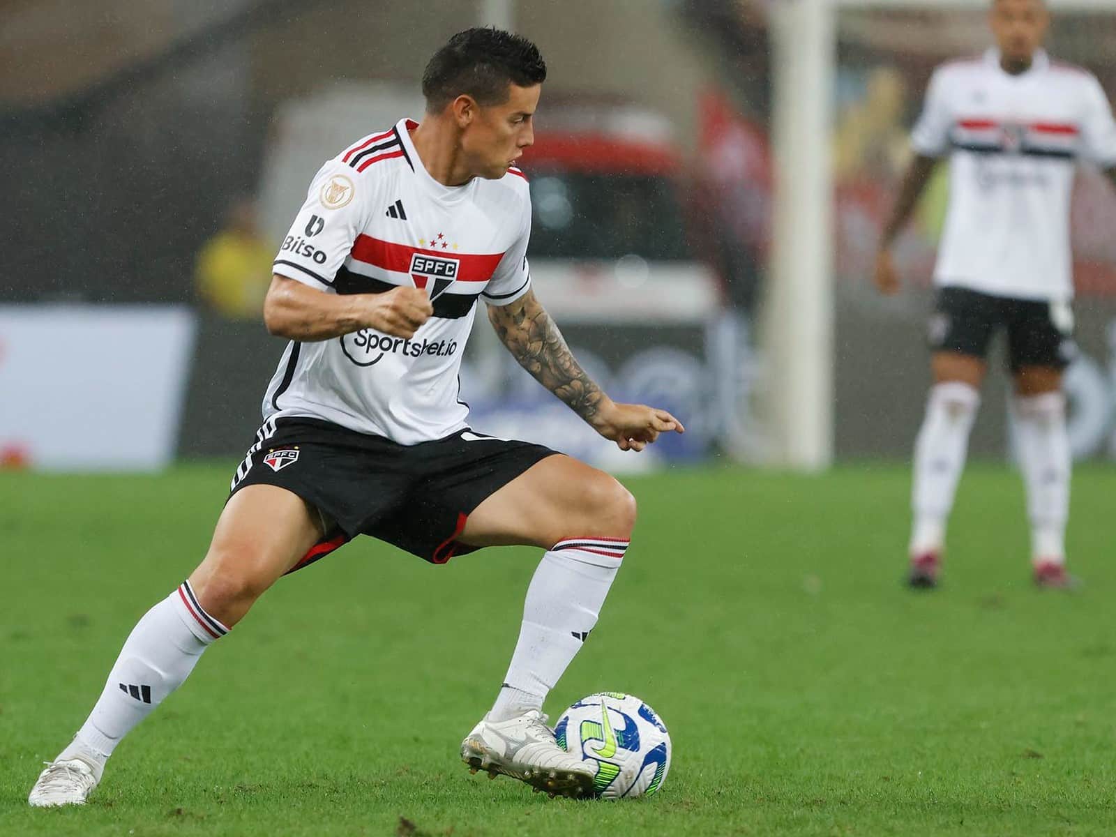 Copa do Brasil: James pode conquistar 1&ordm; t&iacute;tulo pelo S&atilde;o Paulo sem jogar um&nbsp;minuto&nbsp;sequer