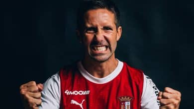 Moutinho assina com o Braga e retorna a Portugal ap&oacute;s dez anos no exterior