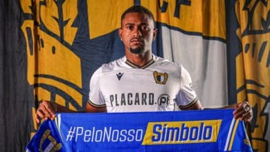 Zagueiro brasileiro &eacute; v&iacute;tima de racismo e xenofobia em Portugal; caso &eacute; denunciado ao MP