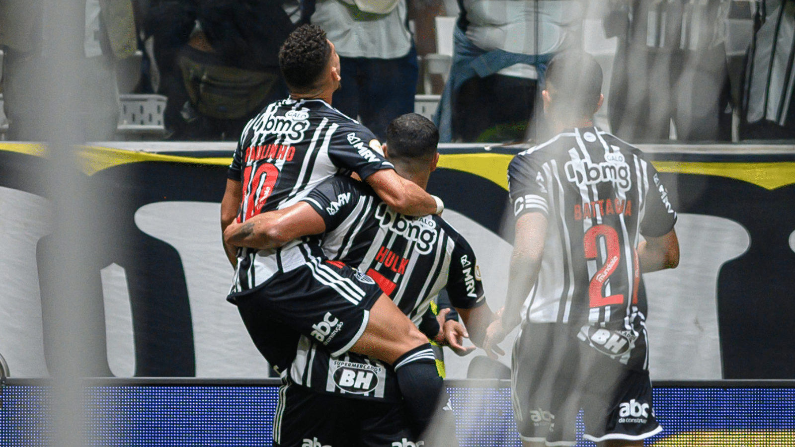 Centro de duplas hist&oacute;ricas, Atl&eacute;tico-MG tem em Hulk e Paulinho a melhor do Brasil em 2023