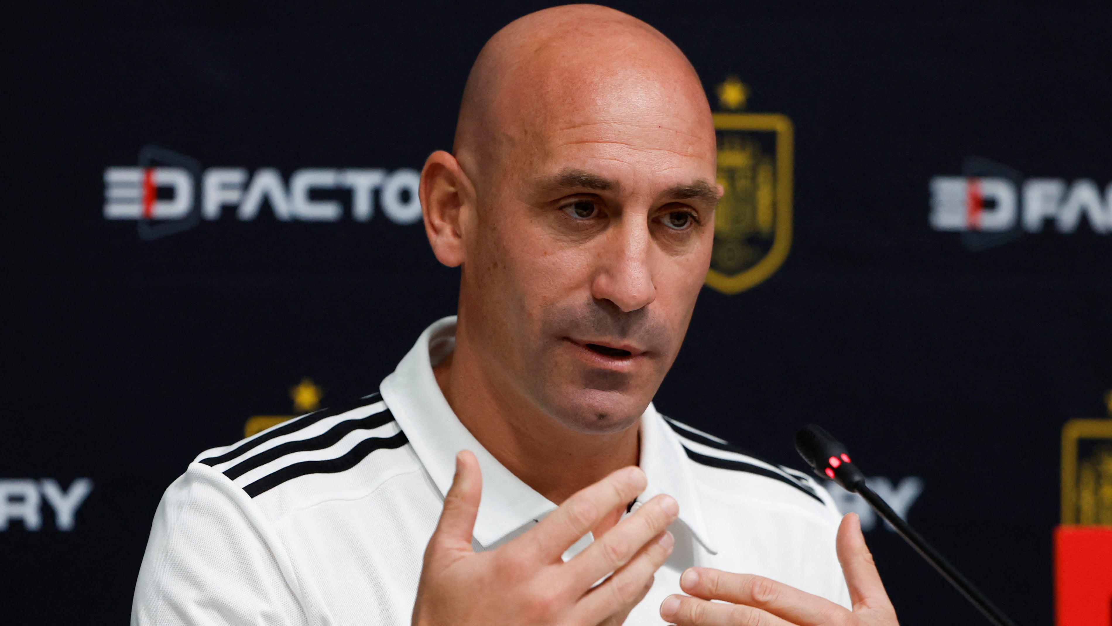 Fifa pressiona e quer Rubiales fora do futebol por 15 anos