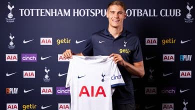 Tottenham mant&eacute;m p&eacute;s no ch&atilde;o com Van de Ven e V&eacute;liz, mas tamb&eacute;m projeta seu futuro