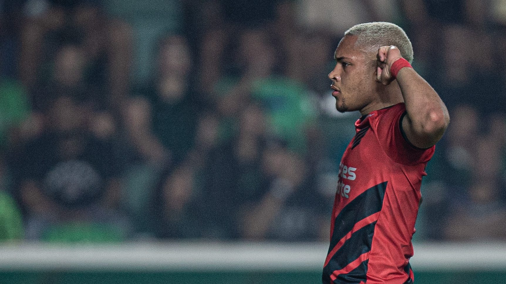 Vitor Roque mostra mais um motivo para justificar os milh&otilde;es investidos pelo Barcelona