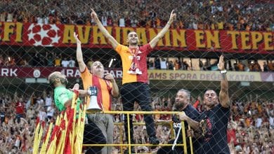 O Galatasaray ofereceu uma apresenta&ccedil;&atilde;o apote&oacute;tica a Ziyech, no meio da torcida