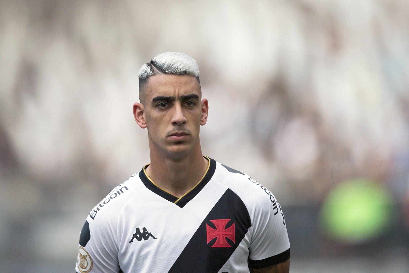 Vasco sofre transfer ban por d&iacute;vidas com clubes estrangeiros, mas situa&ccedil;&atilde;o n&atilde;o preocupa