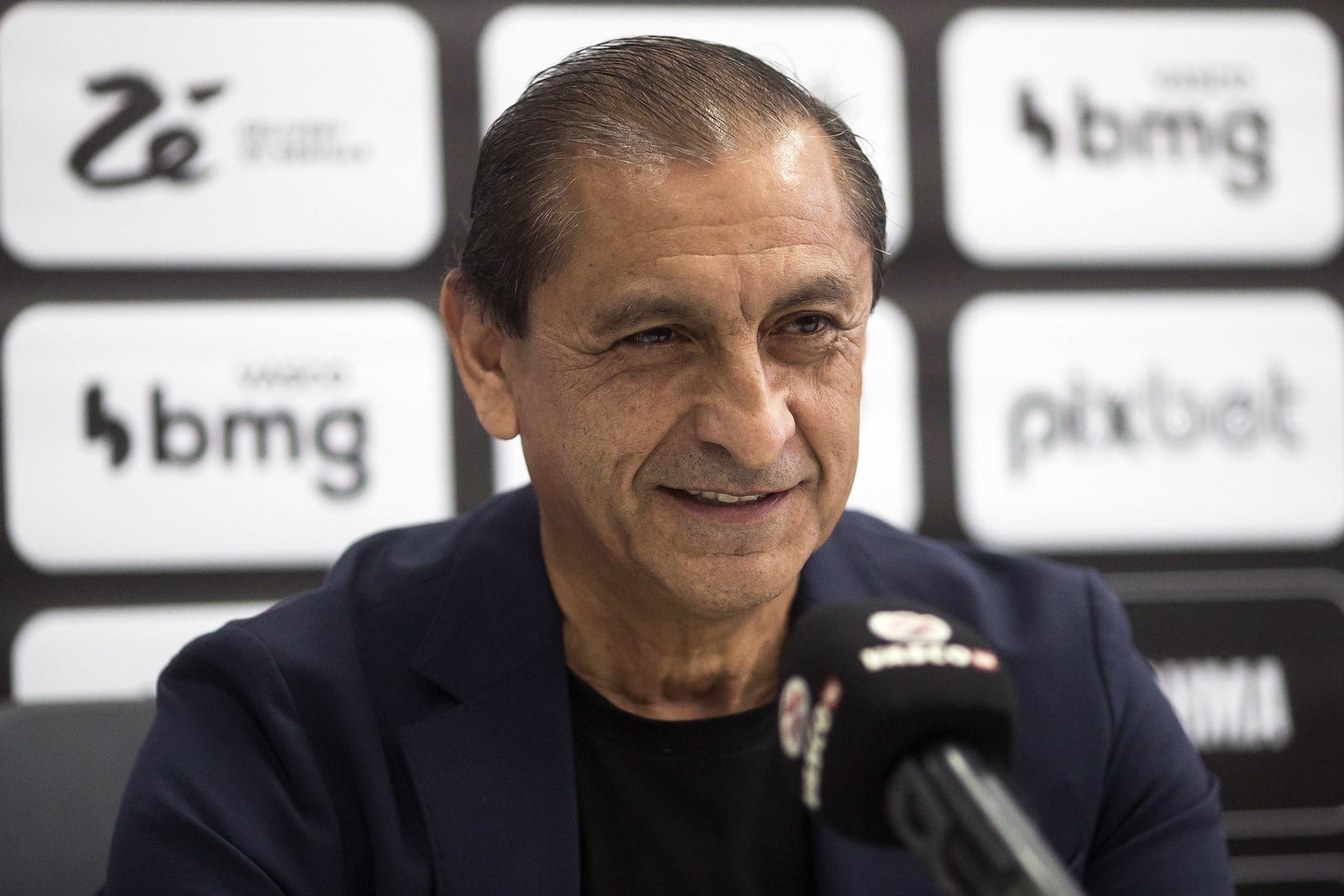 Vasco: Ram&oacute;n Diaz mostra boa vis&atilde;o de jogo ao explicar trocas em vit&oacute;ria sobre o Fluminense