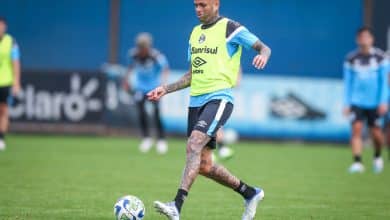 Luan parece entender chance recebida, e j&aacute; empolga torcida do Gr&ecirc;mio