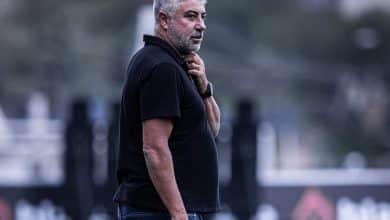 Gallo, h&aacute; quase 1 m&ecirc;s no Santos, diz que olha para o mundo todo buscando refor&ccedil;os
