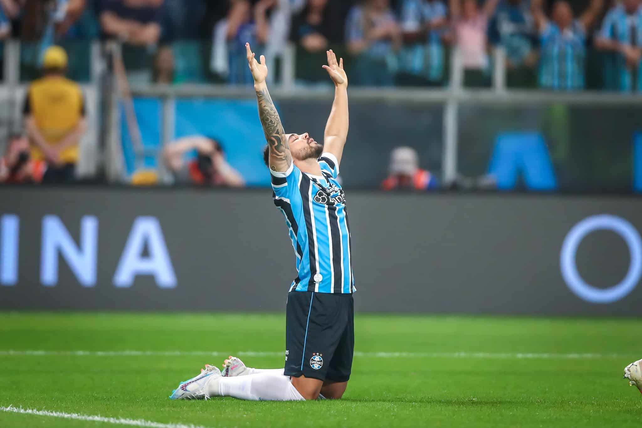 Gol da vit&oacute;ria ratifica por que Jo&atilde;o Pedro deve ser titular do Gr&ecirc;mio