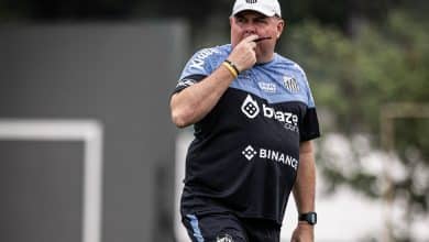 Santos: Diretoria paralisa busca por novo t&eacute;cnico e d&aacute; apoio total a Marcelo Fernandes