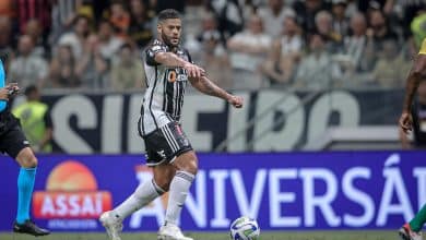 Hulk vive seca de gols, mas assume papel de criador de jogadas do Atl&eacute;tico-MG