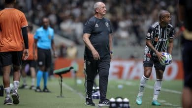 Felip&atilde;o celebra vit&oacute;ria que coloca Atl&eacute;tico-MG de vez na briga pela Libertadores